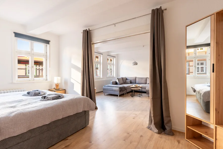 Schlafzimmer, Bild 1 von 4