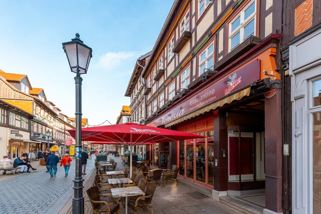 Blick auf die Breite Straße, Bild 3 von 3